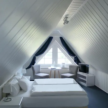 Hotel-pension Am Fuchsberg ゲストハウス バート・ドーベラン